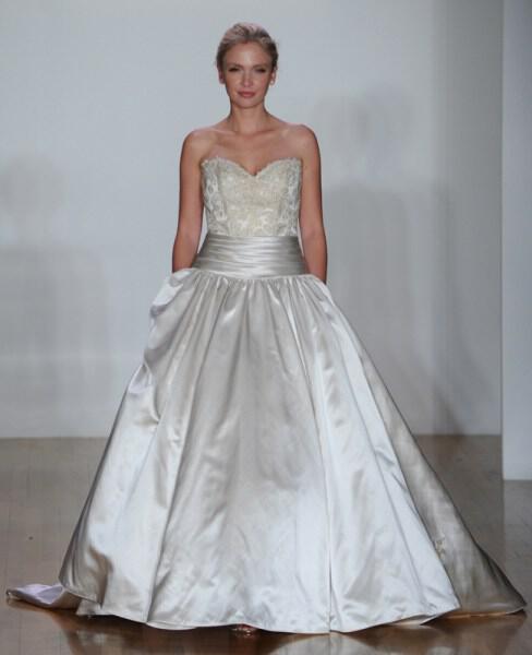 alfred-angelo-wedding-dresses-collection-spring-2014_18