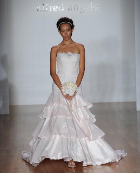 alfred-angelo-wedding-dresses-collection-spring-2014_7
