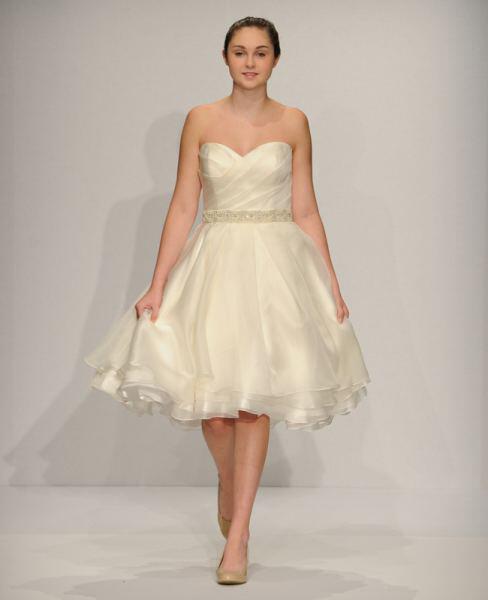 kelly-chase-wedding-dresses-collection-spring-2014_3