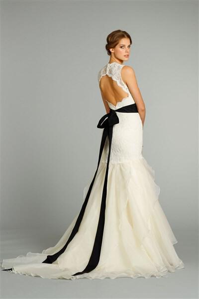 fall-2012-wedding-dresses-jlm-couture-bridal-jim-hjelm-8262_back-full_