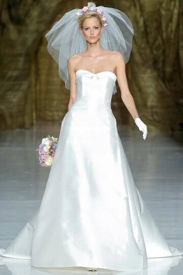 pronovias-wedding-dresses-collection-spring-2014_17