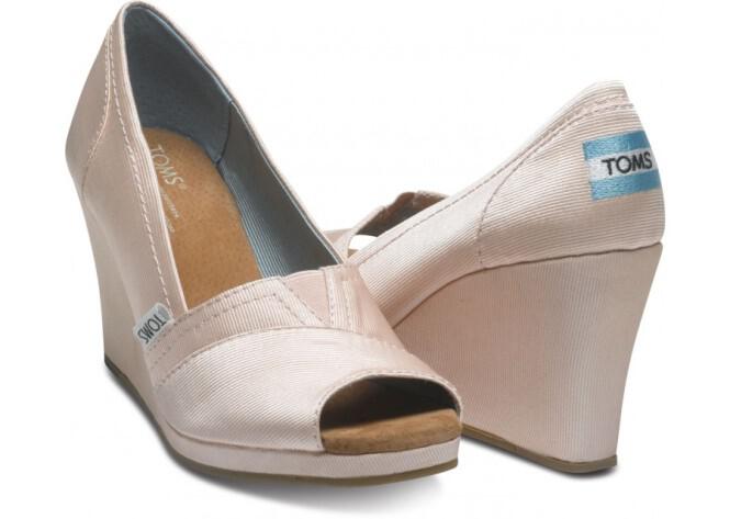 toms-bridal-shoes-summer-2013_11