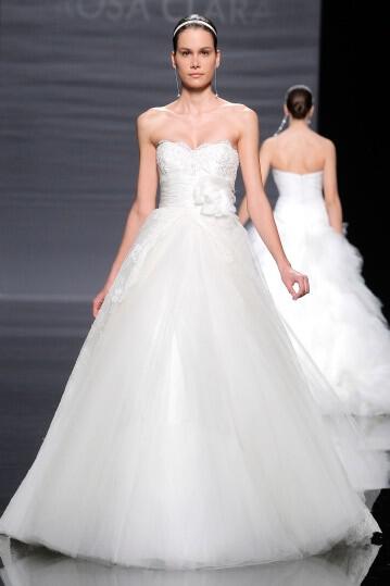 wedding-dresses-rosa-clara-collection-spring-2014_16