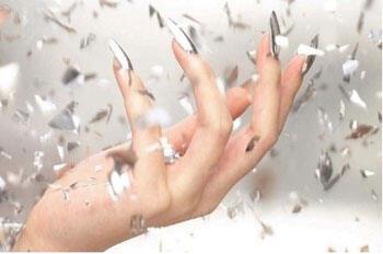 minx manicure asimi - Minx μια νέα μόδα στα νύχια