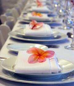 wedding reception decoration ideas 9 240x280 - Τα σερβίτσια στο γαμήλιο τραπέζι