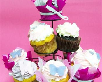 375 500 csupload 24865625 350x280 - Ιδιαίτερες τούρτες γάμου και πρωτότυπα γλυκά από το Nat Cake Artist