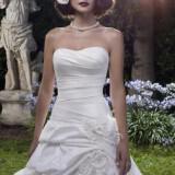 24 160x160 - Casablanca Bridal Νυφικά Φορεματα Άνοιξη 2012