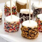 dessert buffet recipes 160x160 - Καλοκαιρινός γάμος Δεξίωση DIY: Πώς να διαμορφώσετε έναν οικονομικό μπουφέ μόνες σας!