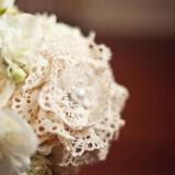 Lace doily Flowers in Bouquet 160x160 - Γάμος - Δεξίωση Εμπνευστείτε από τη δαντέλα