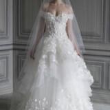 nifika me touli 2012 wedding dress monique lhuillier bridal gowns spring 2012 petal  detail 160x160 - Νυφικά με τούλι Τα καλύτερα για το 2012