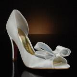 paris hilton wedding shoes 3 160x160 - Νυφική συλλογή υποδημάτων Paris Hilton
