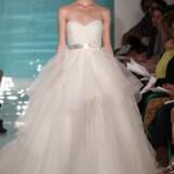 nifika 2013 wedding dress trend sheer necklines illusion fabric reem acra 11  full 160x160 - Νυφικά Reem Acra Συλλογή Άνοιξη 2013