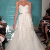 nifika 2013 wedding dress trend sheer necklines illusion fabric reem acra 7full 160x160 - Νυφικά Reem Acra Συλλογή Άνοιξη 2013