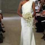 spring 2013 bridal gowns carolina herrera wedding dress modern one shoulder  full 160x160 - Νυφικά Φορεματα Carolina Herrera Άνοιξη 2013