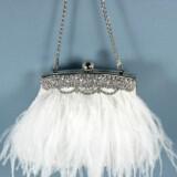 ostrich feather bridal clutch white with crystals  full carousel 160x160 - Φτερά και Πούπουλα…δώστε στο γάμο σας άλλο «αέρα»!