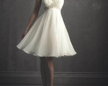 Short wedding dresses for a stylish bride 7 350x280 - 10+1 Κοντά νυφικά για μια κομψή νύφη