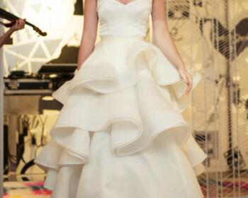 Della Giovanna Wedding Dresses collection Spring 2014 11 350x280 - Νυφικά Della Giovanna collection Άνοιξη 2014