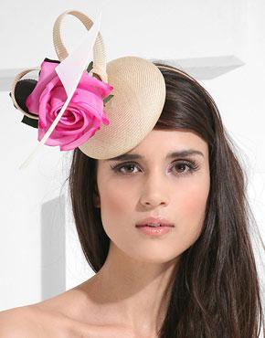 treacey14 - Το καπέλο της νύφης